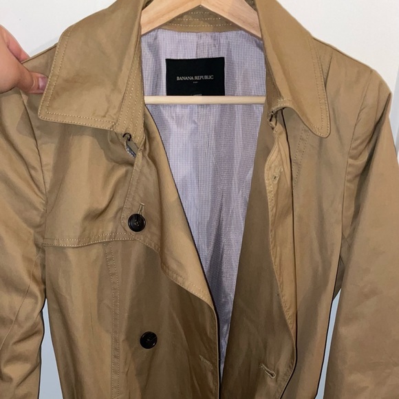 Banana Republic Trench Coat - Picture 8 of 9